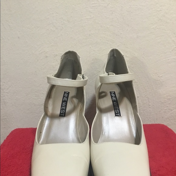 NINE WEST Cream Sz 9M Square Toe Ankle Wrap Pumps - Picture 7 of 8